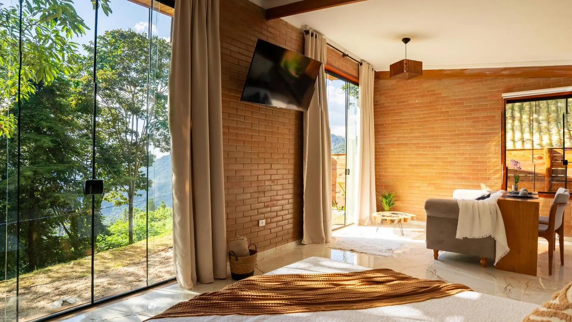 Cabana Nas Montanhas Em Campos Do Jordao Brazil