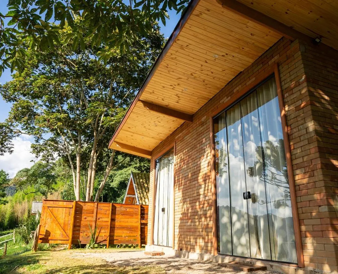 Cabana Nas Montanhas Em Campos Do Jordao Brazil