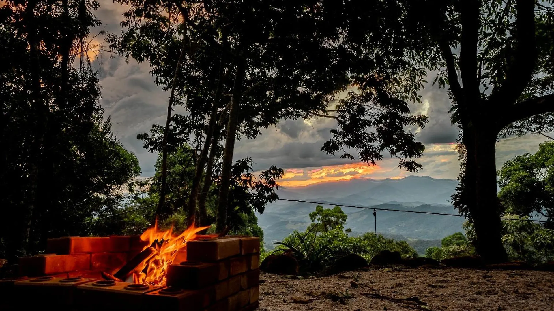 Cabana Nas Montanhas Em Campos Do Jordao Chalet
