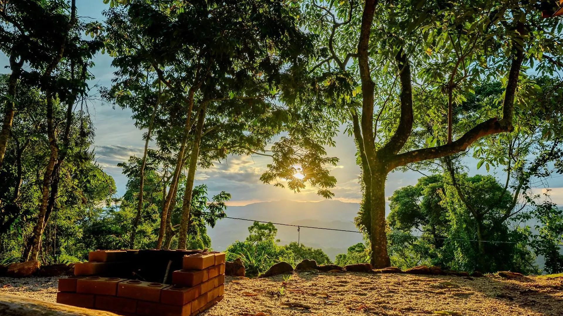 Cabana Nas Montanhas Em Campos Do Jordao 0*,  Brazil